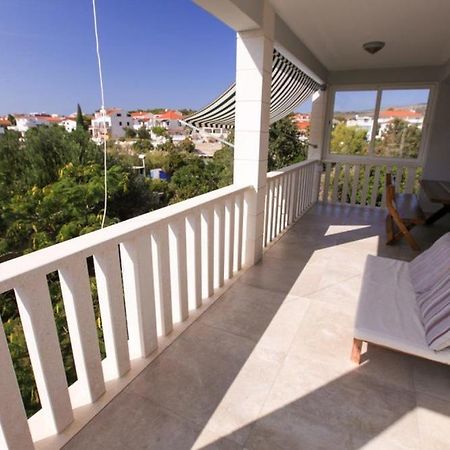 Apartments Luka Рогозница Екстериор снимка